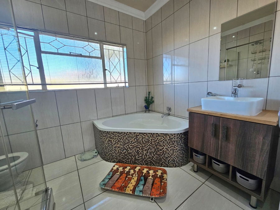 3 Bedroom Property for Sale in St Helena Free State